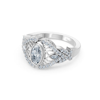 Corinne ring in white gold, profile view showing the openwork lattice gallery
