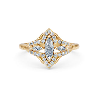 Estelle ring in yellow gold, close-up of the marquise centre stone
